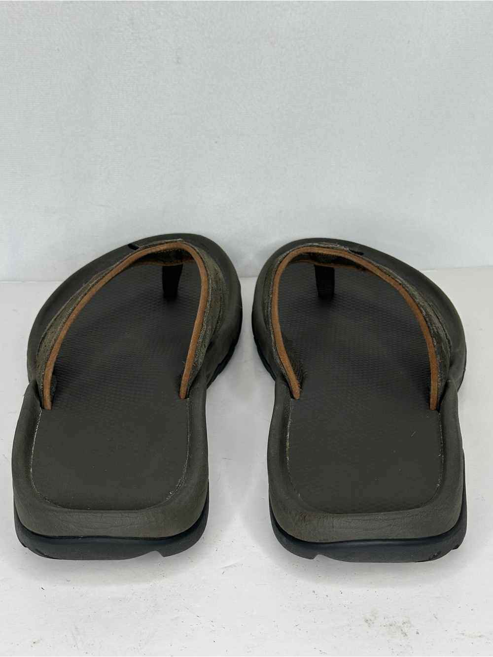 Teva Katavi Brown Thong Sandals with  Suede Straps Outdoor Sz 11 - Picture 2 of 9